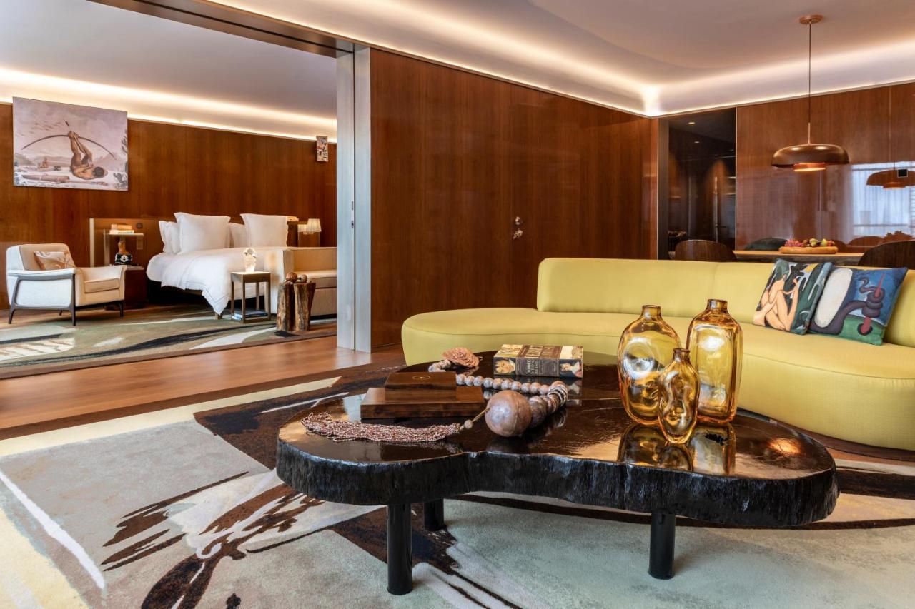 Отель Rosewood Сан-Пауло Экстерьер фото The living room of a suite at the Mandarin Oriental